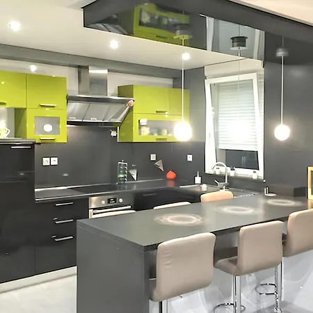 Appartement Confortable A Avec Balcon