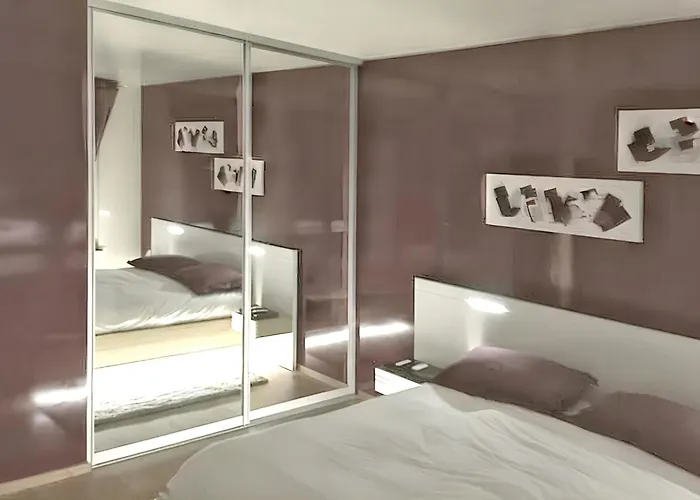 Confortable à Avec Balcon Apartamento *