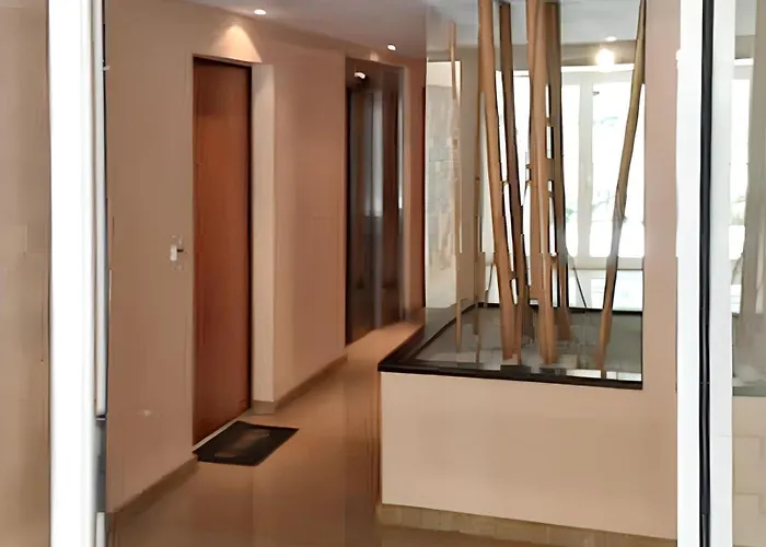 Confortable à Avec Balcon *