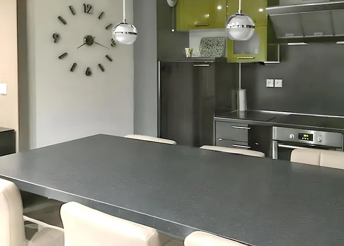 Confortable à Avec Balcon Apach